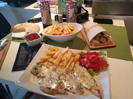 Coffe & Fast food Yummmi